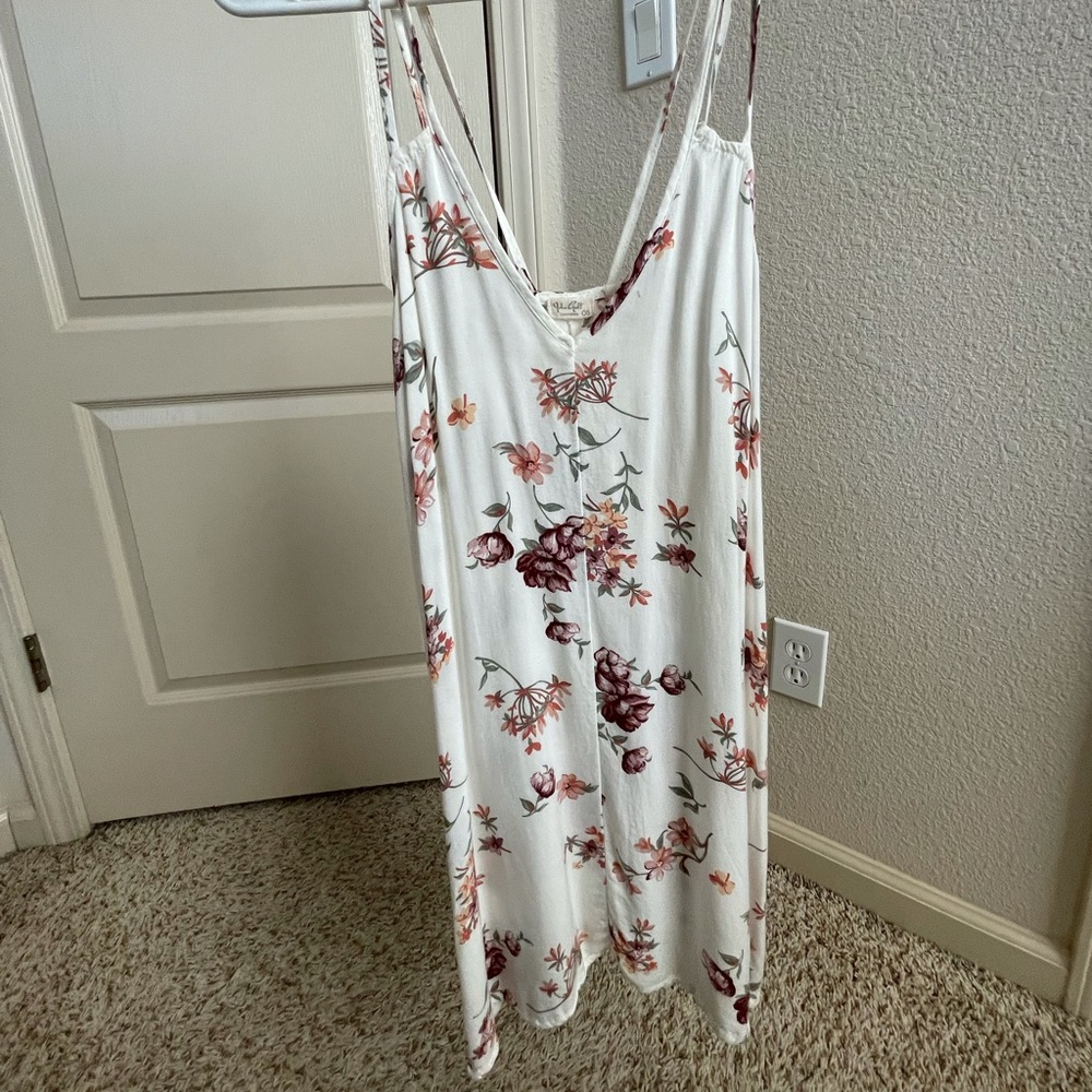 Brandy Melville floral dress